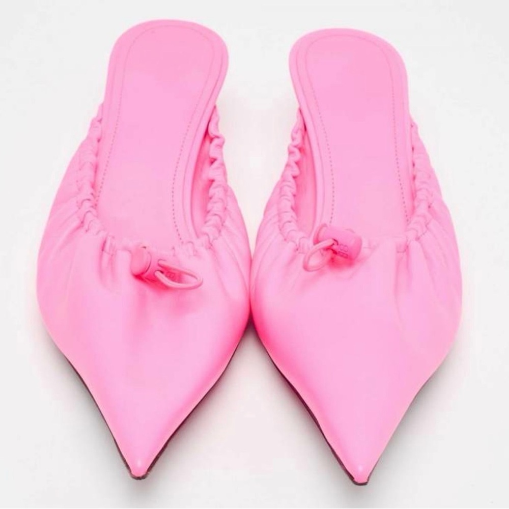 Balenciaga scrunch knife mule